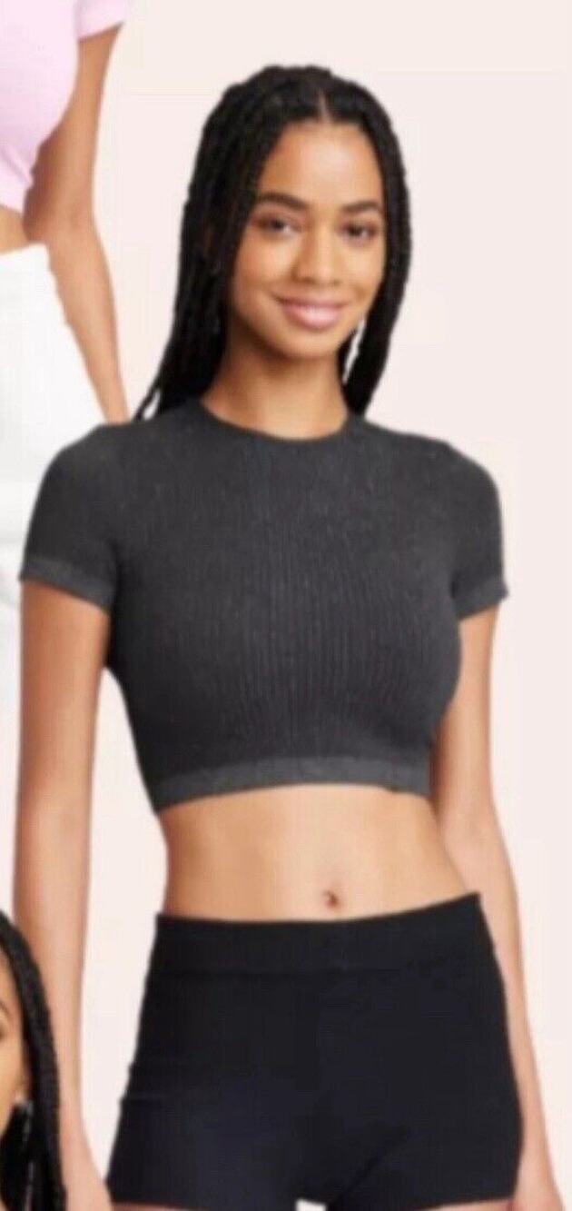 Wild Fable Seamless Baby Crop T-shirt Top Black Women’s M NWT